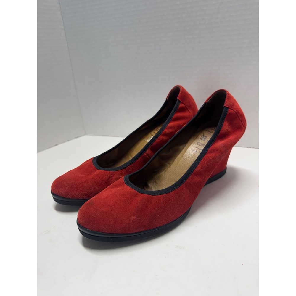 Wonders Red Suede Wedge Pumps Leather Made in Spain EU 38 L-8061 7.5